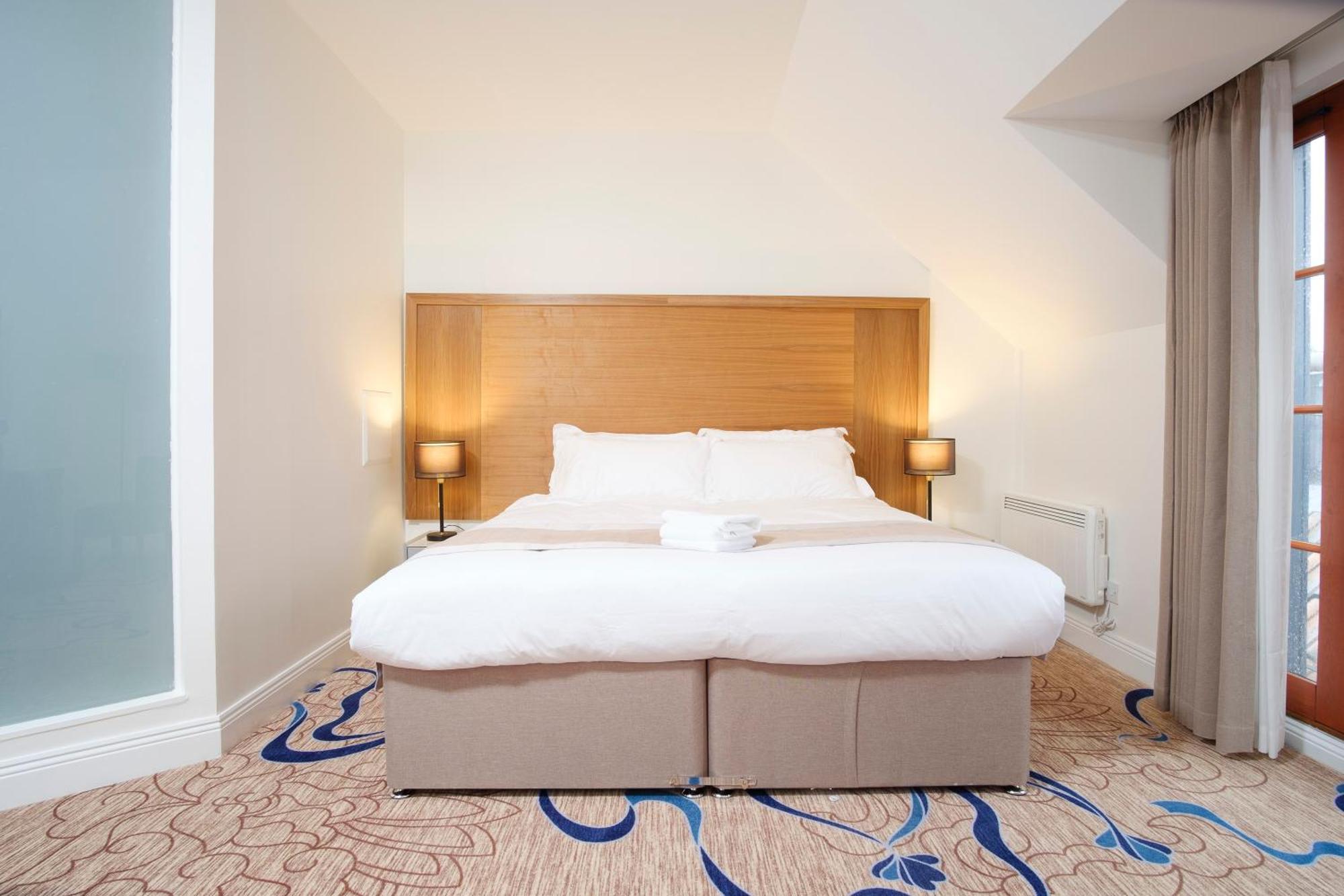 Kelpies Hotel Фалькирк Экстерьер фото